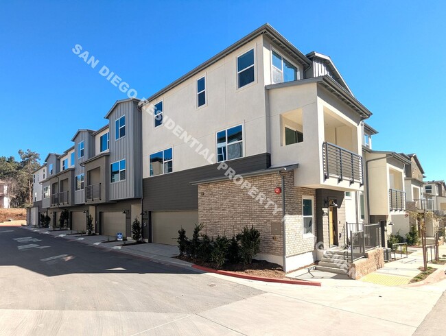 Building Photo - Beautiful and Brand New Carmel Mountain Ra...