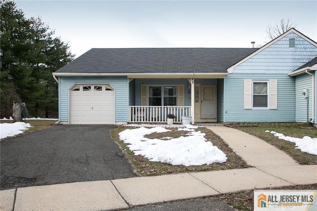 Primary Photo - 15 Clemmens Ct