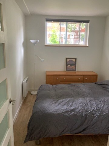 Photo du bâtiment - 7782 Av De L'épée