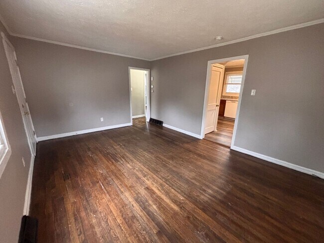 Foto del edificio - 4446 Prescott Ave