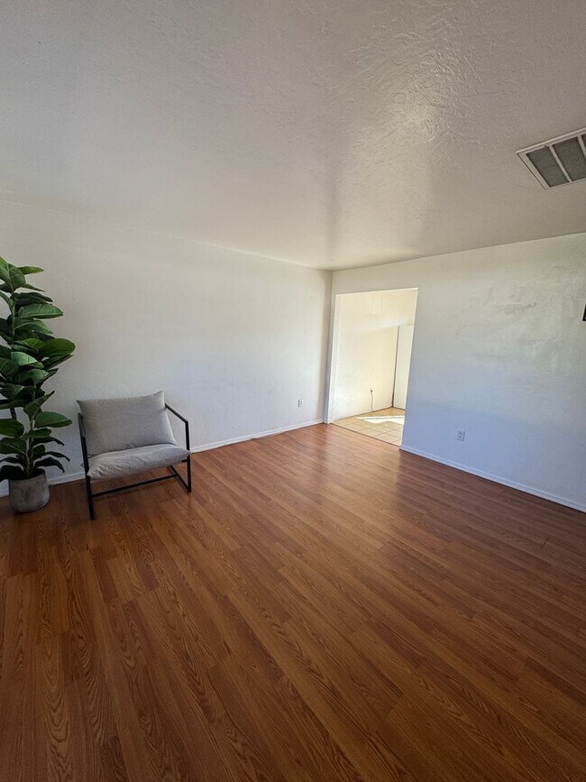 Foto del edificio - Charming 2 bedroom 1 bath