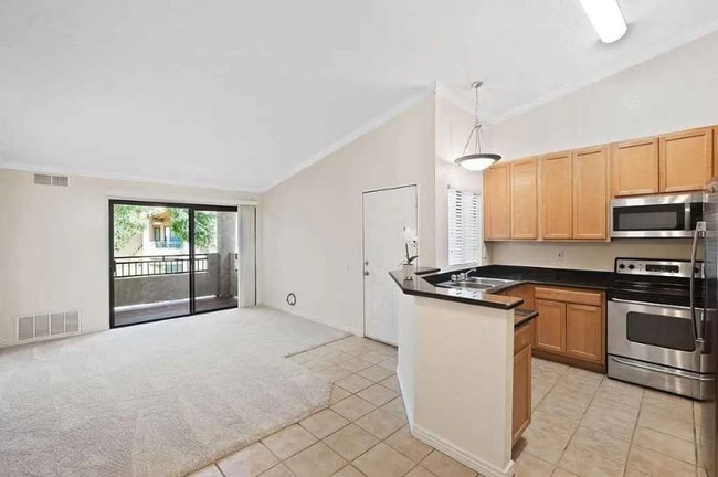 Foto del edificio - 78650 Ave 42 Ave