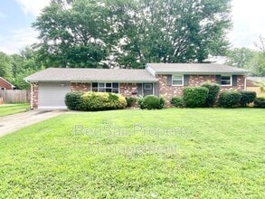 Building Photo - 504 Beech Dr