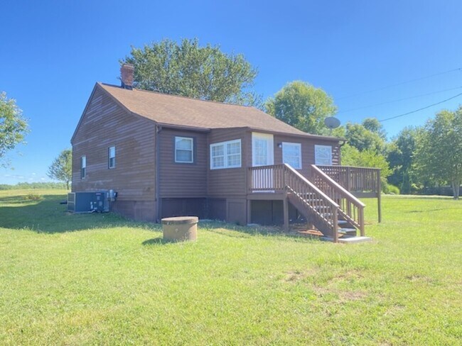 Building Photo - 681 Stone Mill Road