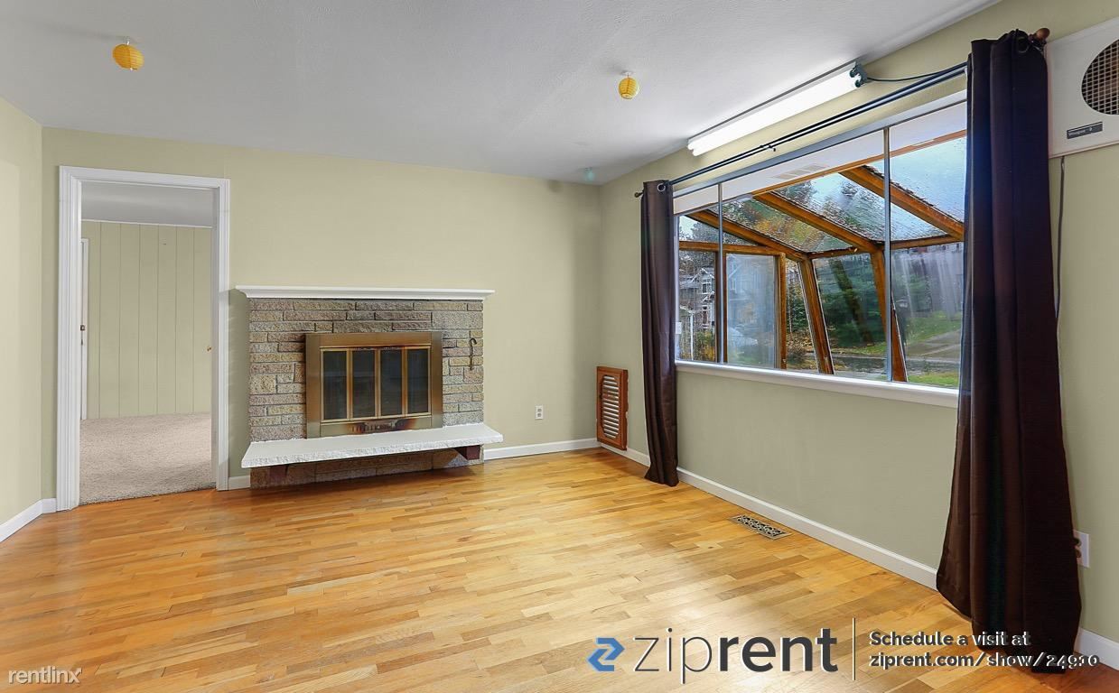 Primary Photo - 3 br, 1.5 bath House - 14248 Southeast Eas...