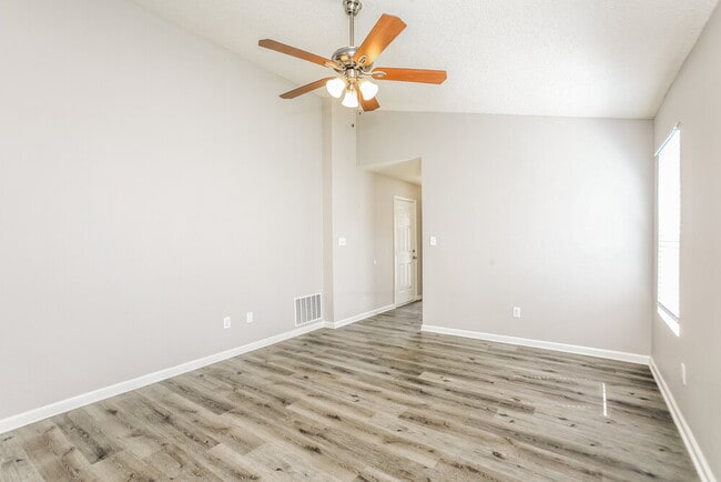 Building Photo - 5614 Sweet River Dr