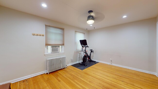 Building Photo - 53 Robin Rd