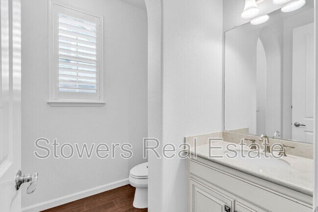 Building Photo - 3223 Carpenter Way