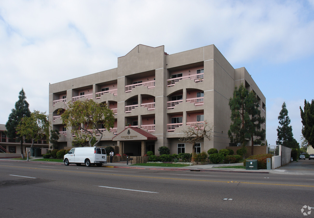 Primary Photo - Silvercrest Residence