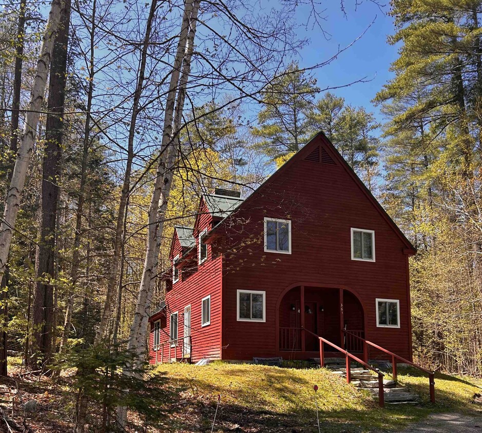 Primary Photo - 363 Tuttle Hill Rd