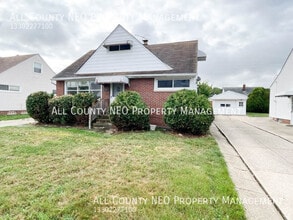 Building Photo - 21260 Carol Dr