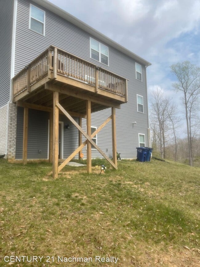 Building Photo - 6 br, 4 bath House - 7150 Cress Court