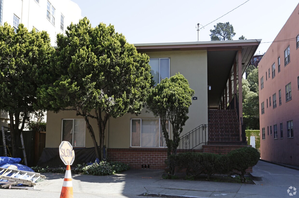 Foto del edificio - 75 Glen Ave