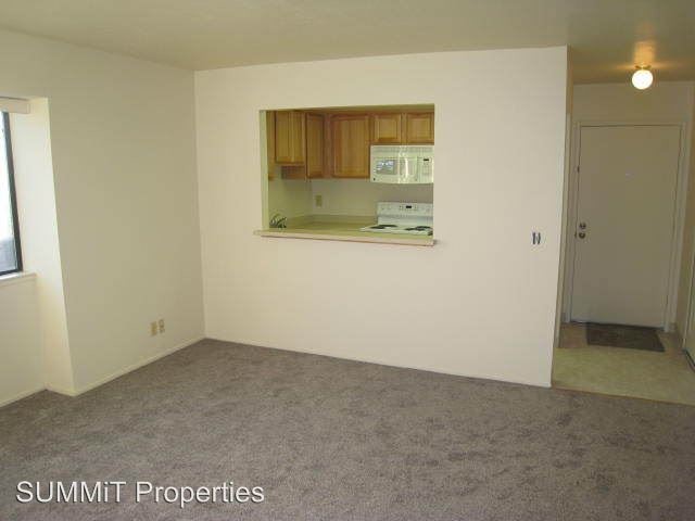 Building Photo - 577 Grandview Ct