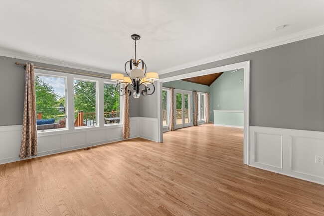 Foto del edificio - 9711 Pine Point Dr