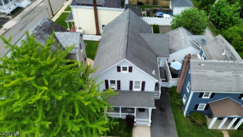 Building Photo - 29 Moran St