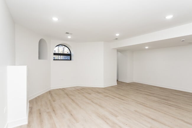 Foto del edificio - 3638 S King Dr