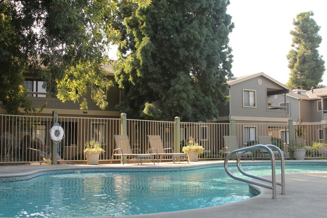 Palm Lakes Apartments - Fresno, CA | Apartments.com