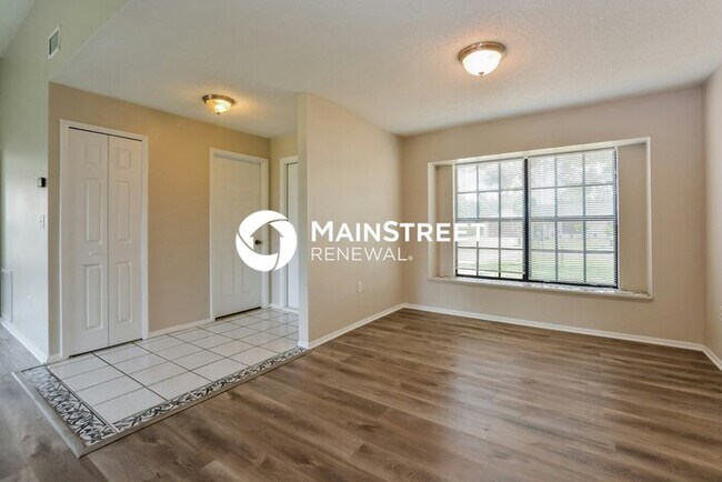 Foto del edificio - 3 Bedroom Pet-Friendly Home in COCOA, FL with Main Street Renewal