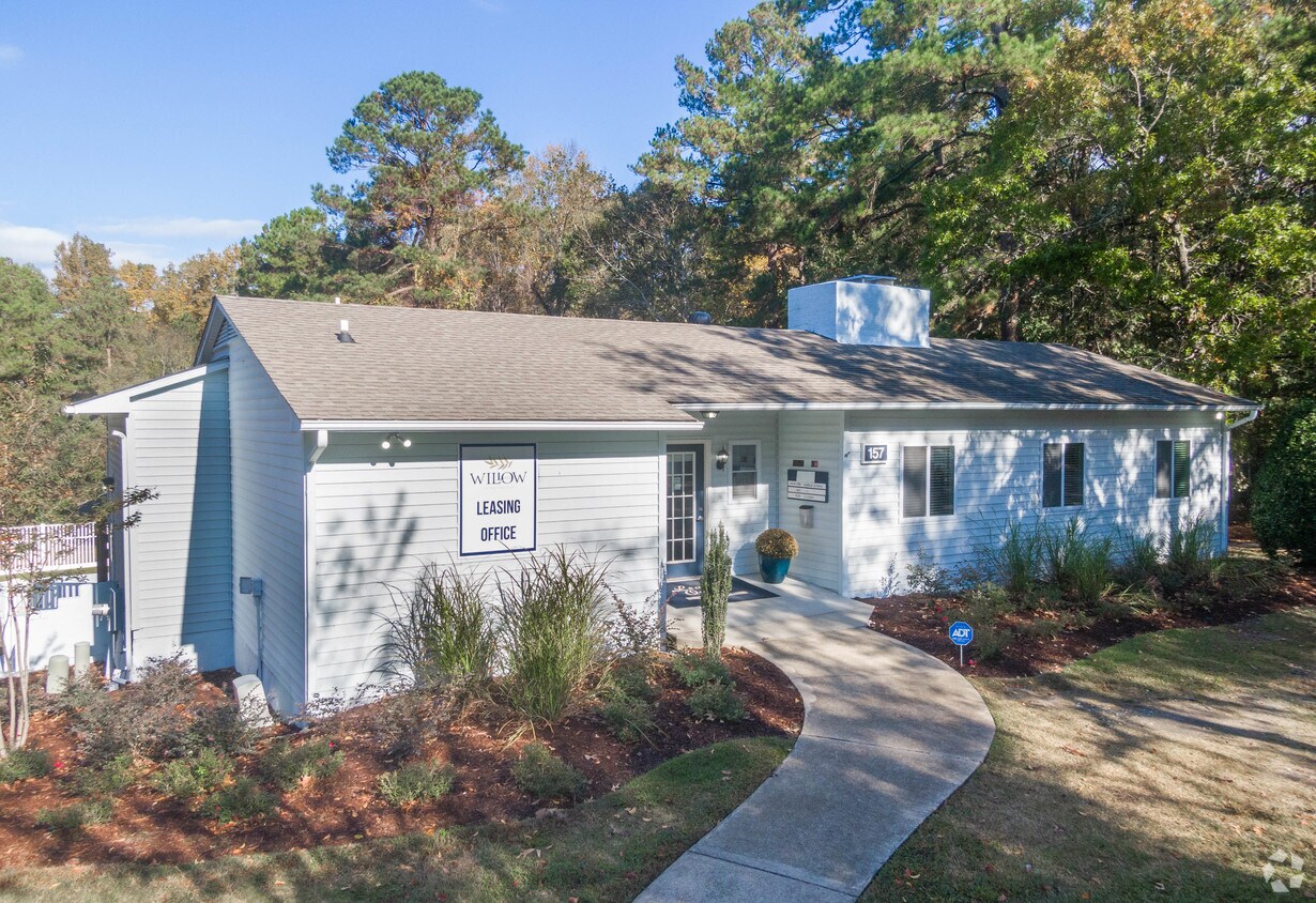 Willow Run Apartments 157 Tree Top Dr Fayetteville, NC