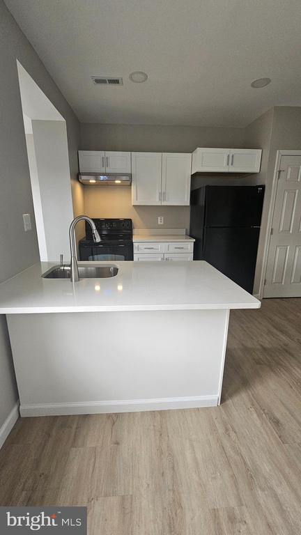 Building Photo - 3034 Arunah Ave