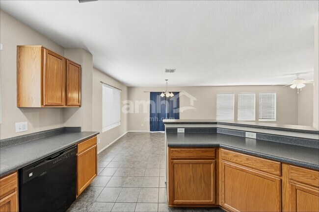 Foto del edificio - 6286 S Sun View Way