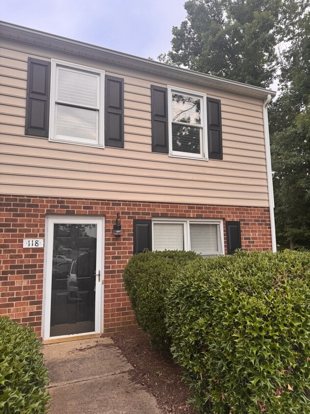 Photo - 542 Leesville Rd (Lynchburg, VA)