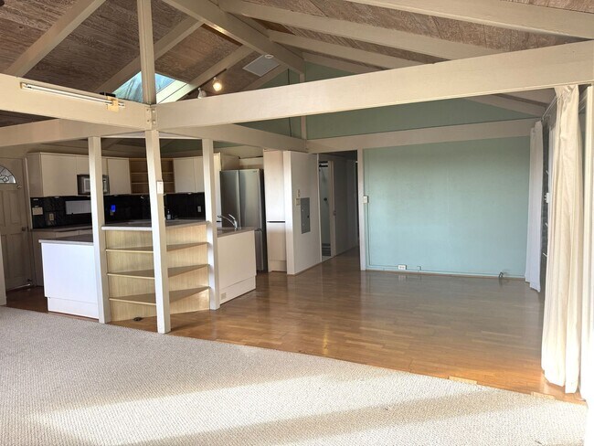 Foto del edificio - Peaceful Manoa - Well maintained 3 bedroom...