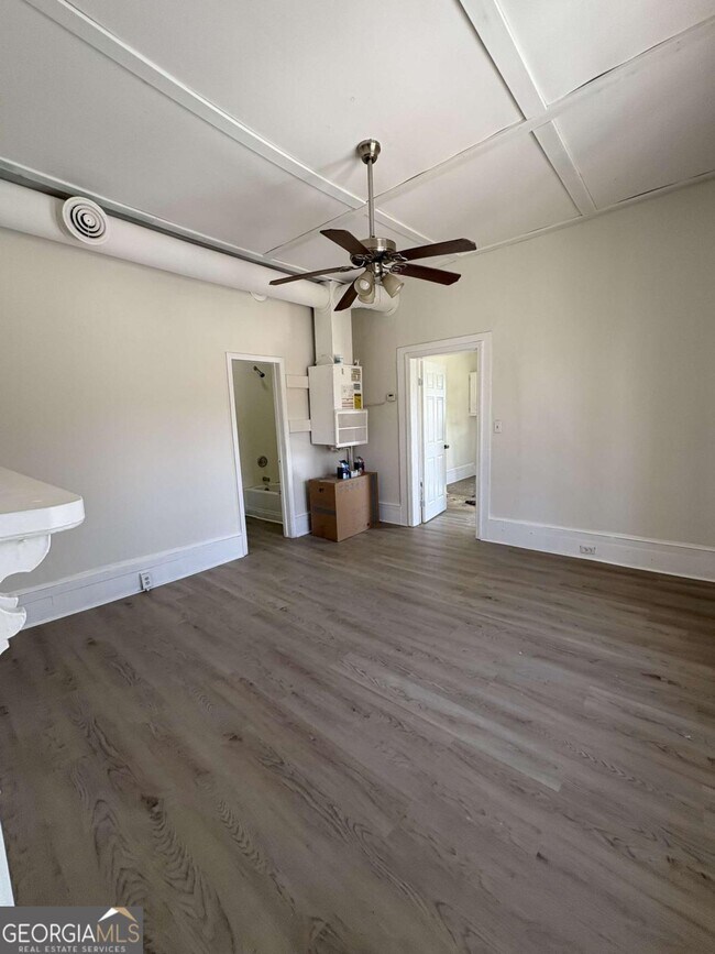 Foto del edificio - 641 West Ave