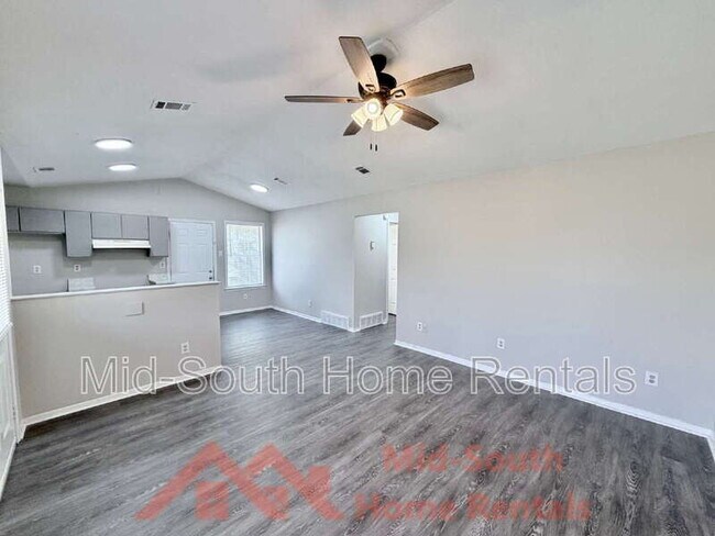 Foto del edificio - 6419 Ashton Rd