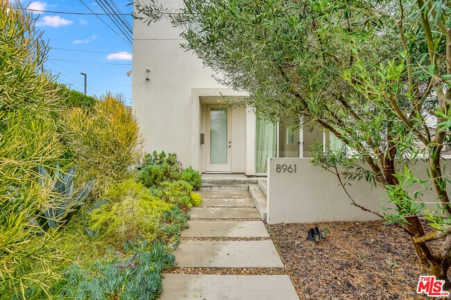 Foto del edificio - 8961 Gibson St