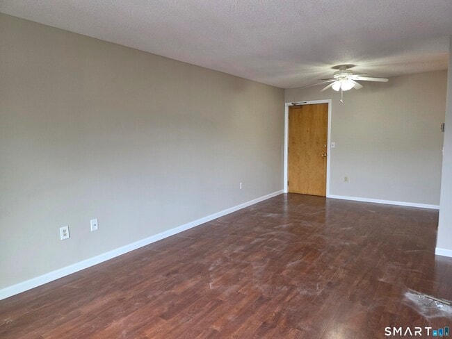 Building Photo - 85 Niles Hill Rd