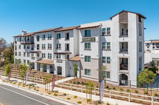 Building Photo - Montessa Heights