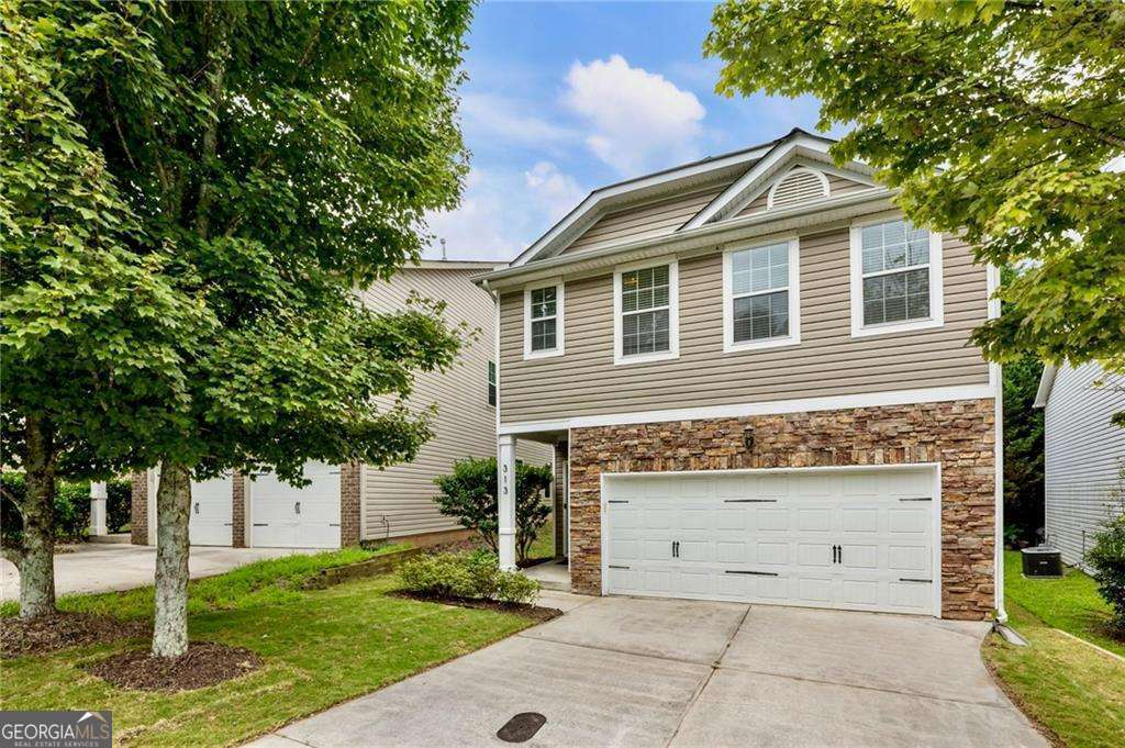 Foto principal - 313 Hidden Creek Ln