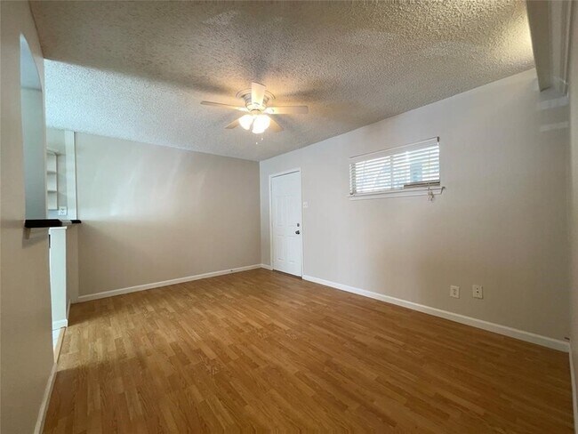 Foto del edificio - 1502 Heights Blvd