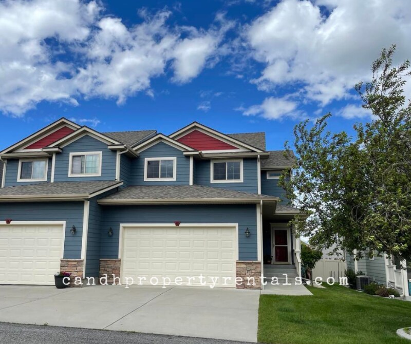 Primary Photo - 1650 Inverness Dr