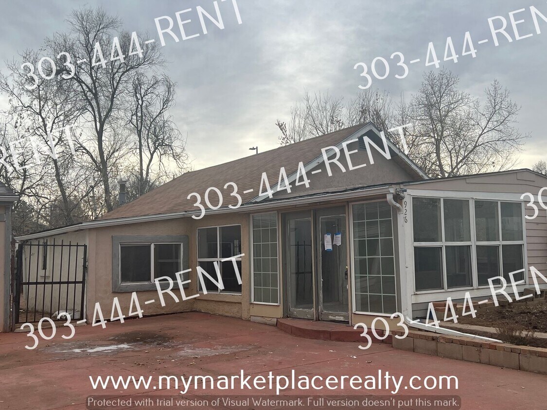 Foto principal - 2 Bedroom & 1 Bathroom Located in Denver!