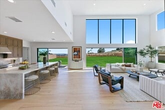 Building Photo - 22810 Seaqua Cir
