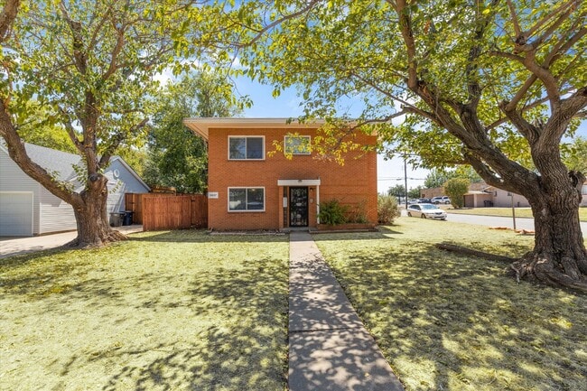 Building Photo - 5837 Locke Ave