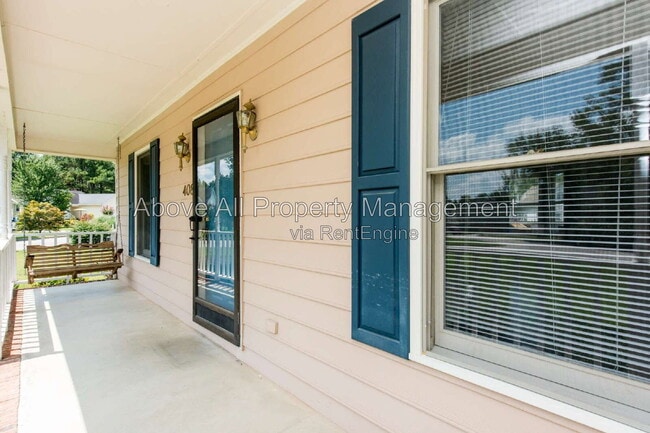 Building Photo - 408 Hunters Ridge Dr