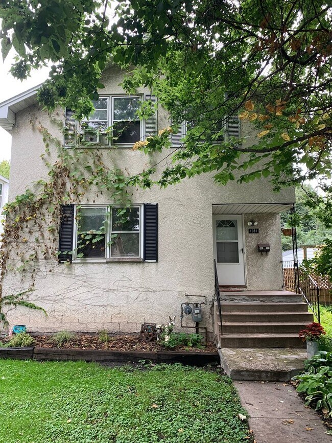 Foto del edificio - Cute 4 bedroom - Non-Duplex House In Como ...
