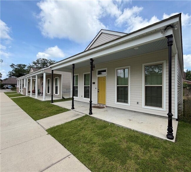 Foto del edificio - 120 Christian Ln