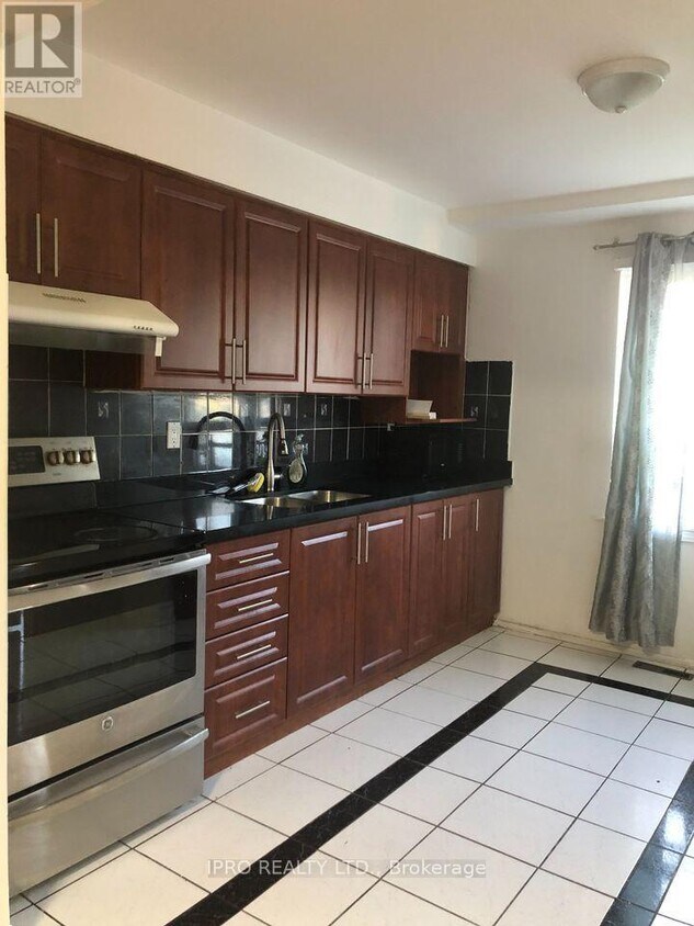 Photo principale - 47 Horseley Hill Dr