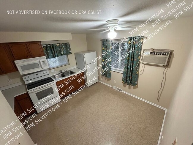 Building Photo - 248 Drahner-1