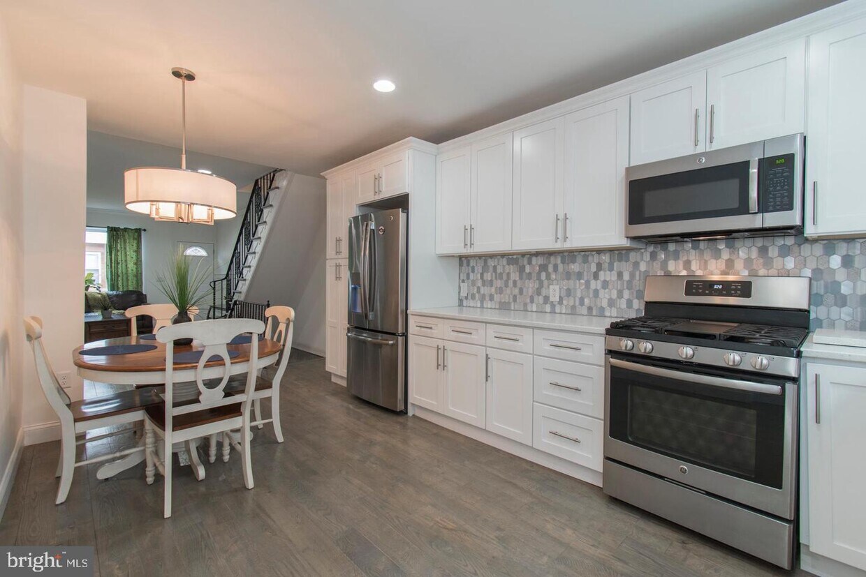 Foto principal - 2411 S Philip St