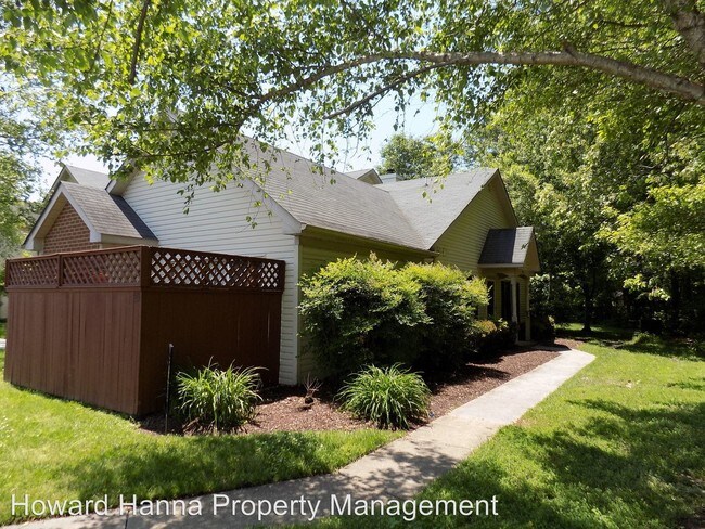 Building Photo - 2 br, 2 bath House - 211 Burman Wood Drive