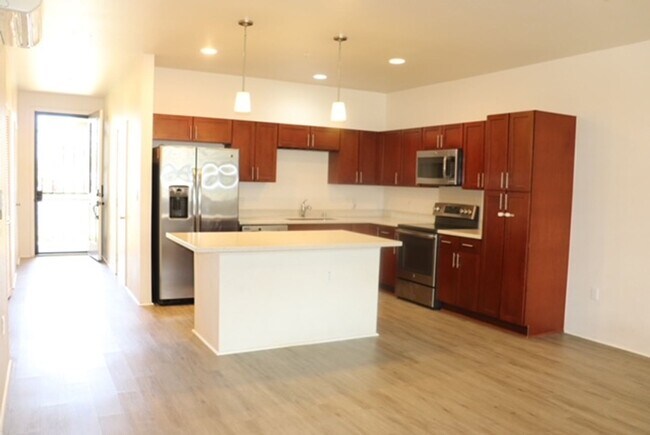 Foto del edificio - 3 Bed 2.5 Bath townhome in Olino at Mehana