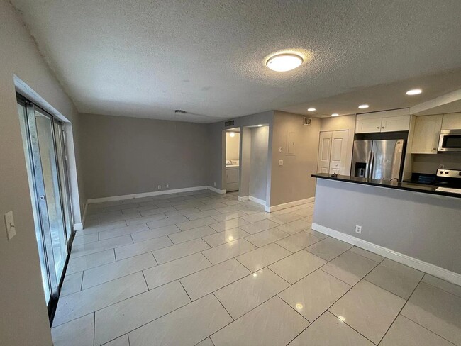 Building Photo - 5844 Blueberry Ct