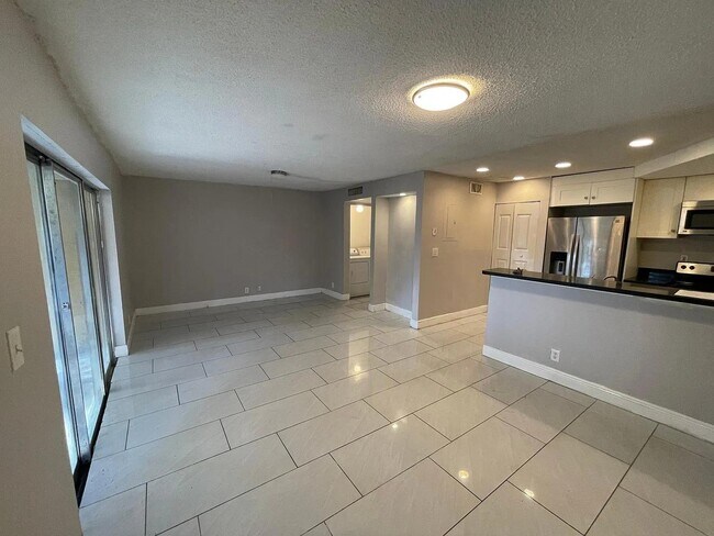 Building Photo - 5844 Blueberry Ct