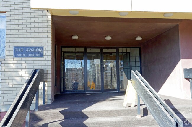 Photo du bâtiment - Avalon Apartments
